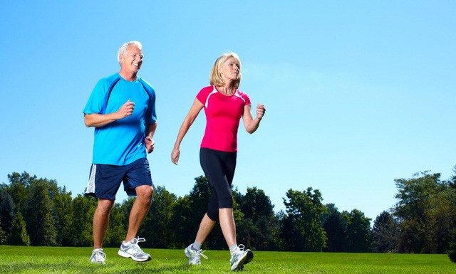 Luyện tập thể dục giúp giảm thiêu cơn đau nhức xương khớp