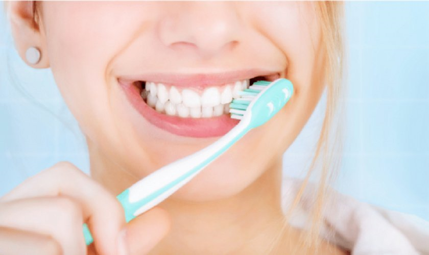 Răng ê buốt kéo dài, phải làm sao?