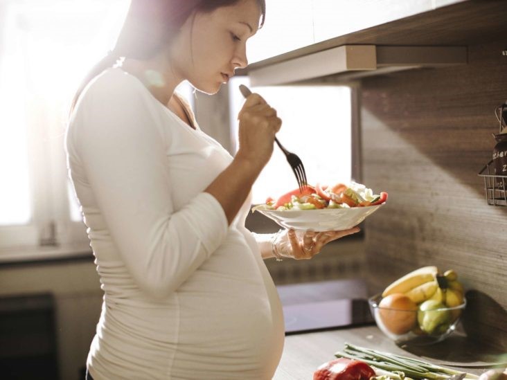 Chế độ ăn là yếu tố quan trọng ảnh hưởng đến tình trạng rối loạn tiêu hóa ở phụ nữ mang thai