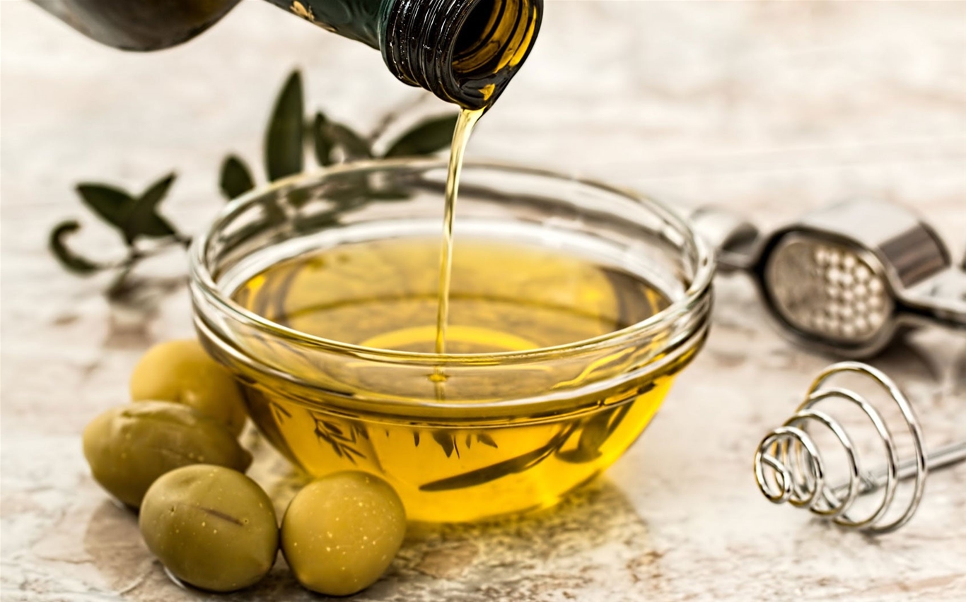 Dầu oliu bảo vệ gan thông qua tác dụng lên enzyme gan và sự tích lũy các chất béo trong gan