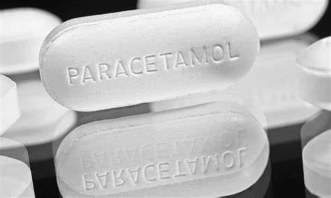 Hạ sốt bằng paracetamol, không tự ý dùng thuốc hạ sốt khác