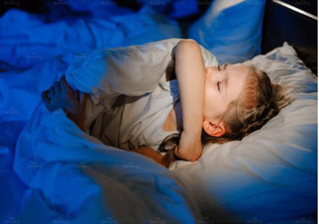 Trẻ ho khan liên tục dẫn đến mất ngủ