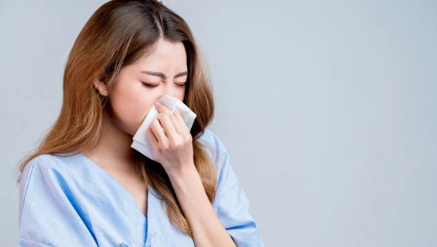 Học nhanh các cách thông mũi khi bị nghẹt do viêm xoang