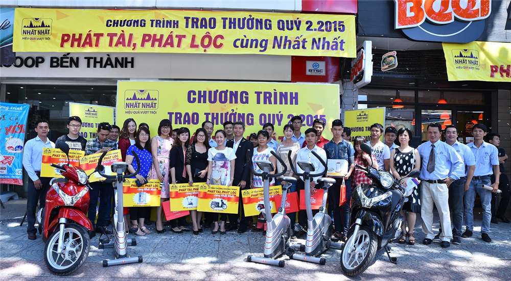 Nhất Nhất tưng bừng trao thưởng Quý 2.2015 cho Khách hàng