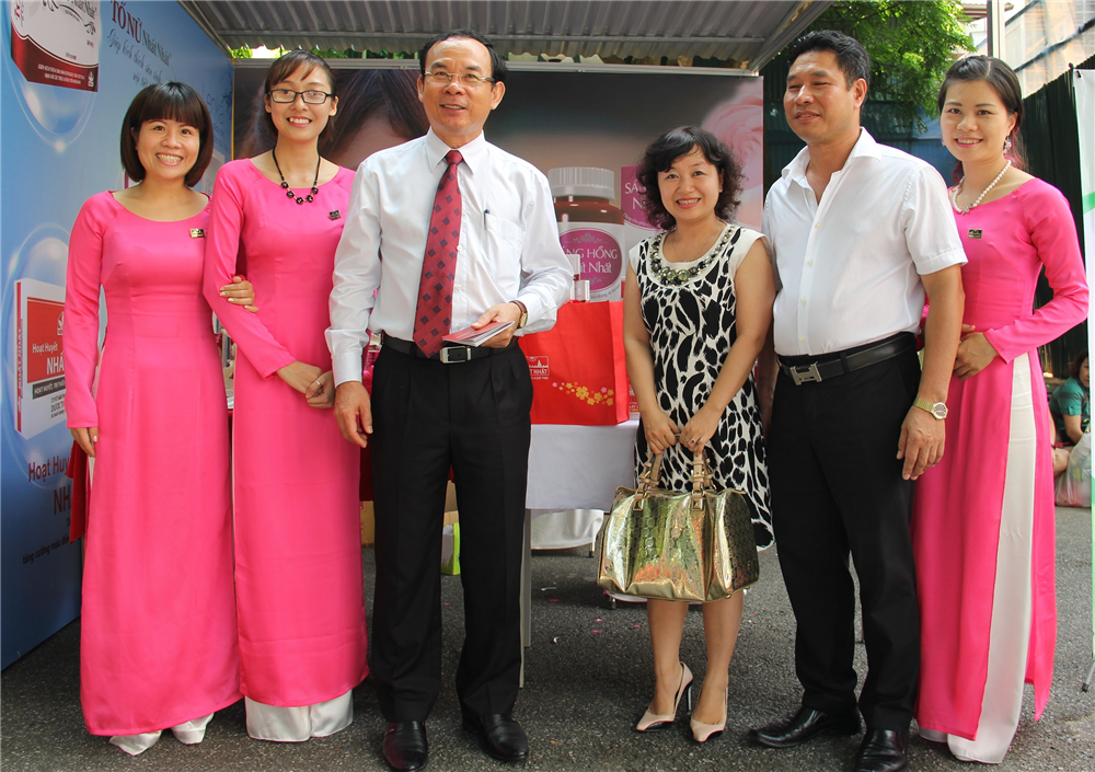 DP Nhất Nhất tham gia chương trình chào mừng 20/10 của Văn phòng Chính Phủ