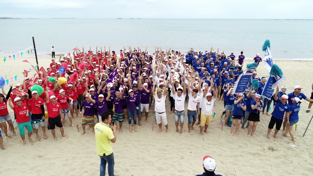 Gắn kết yêu thương - Team Building Nhất Nhất Hè 2018