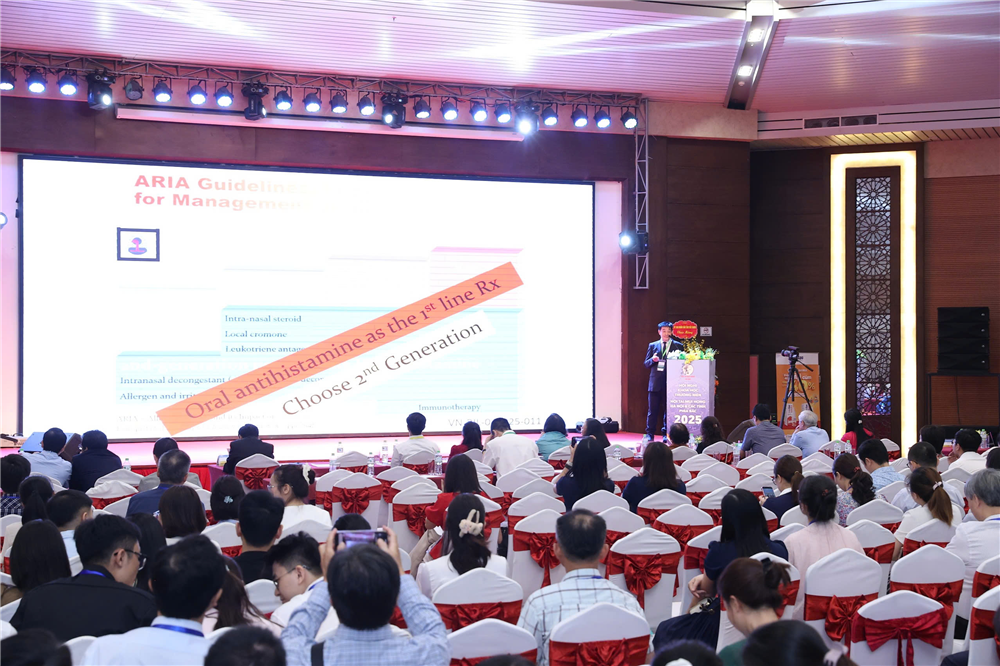 Nhất Nhất tham gia Hội nghị KH Hội Tai Mũi Họng Hà Nội & các tỉnh phía Bắc