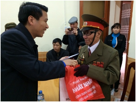 Công ty Dược phẩm Nhất Nhất hưởng ứng Lễ khởi động Năm thanh niên tình nguyện 2014 của BTV Đoàn khối Trung Ương