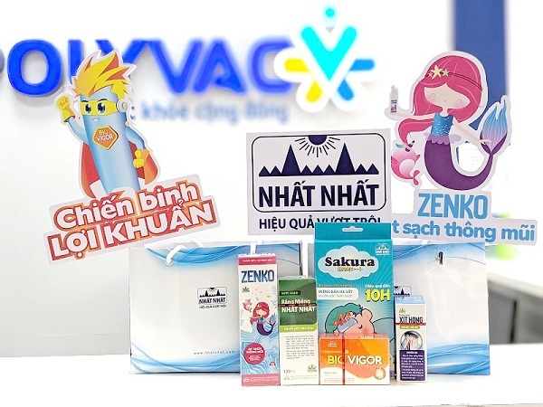 Dược Phẩm Nhất Nhất trao gần 400 suất quà tại Trung tâm tiêm chủng Polyvac